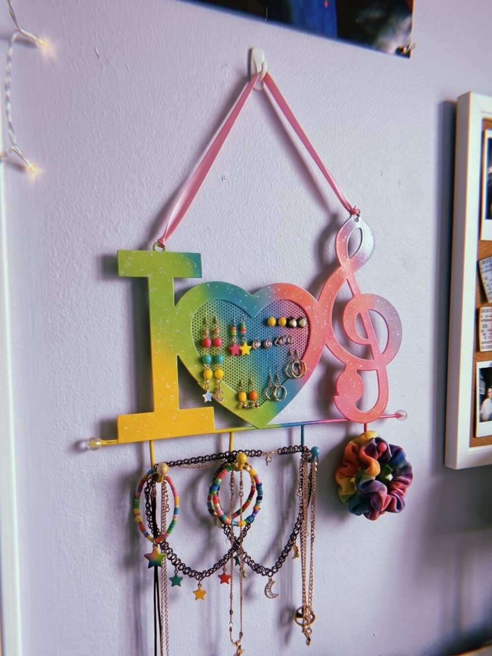 NWT Rainbow "I ❤️Music" Wall Jewelry Holder & Organizer | New Deadstock